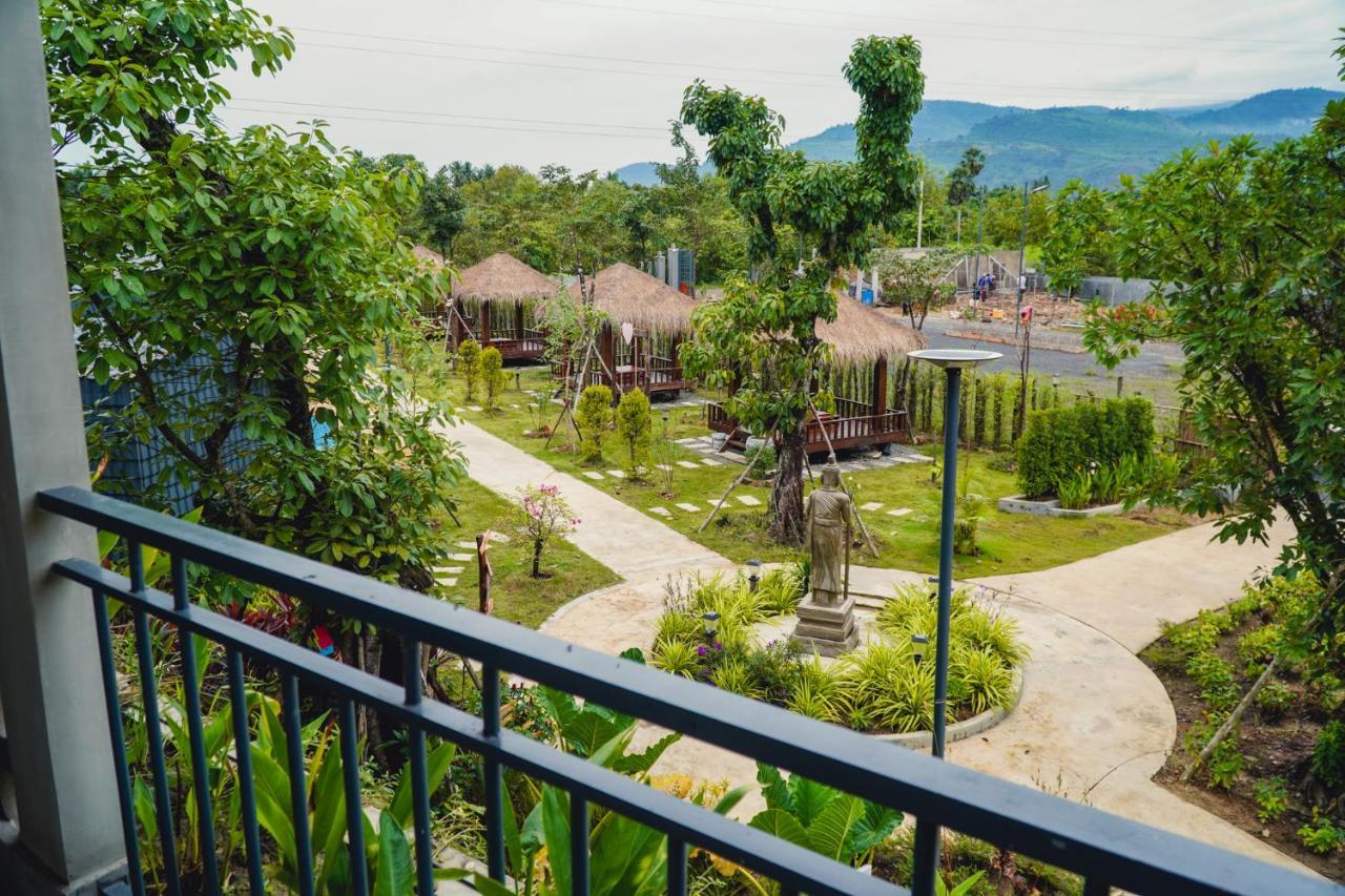 Kampot Tropical Village Exterior foto